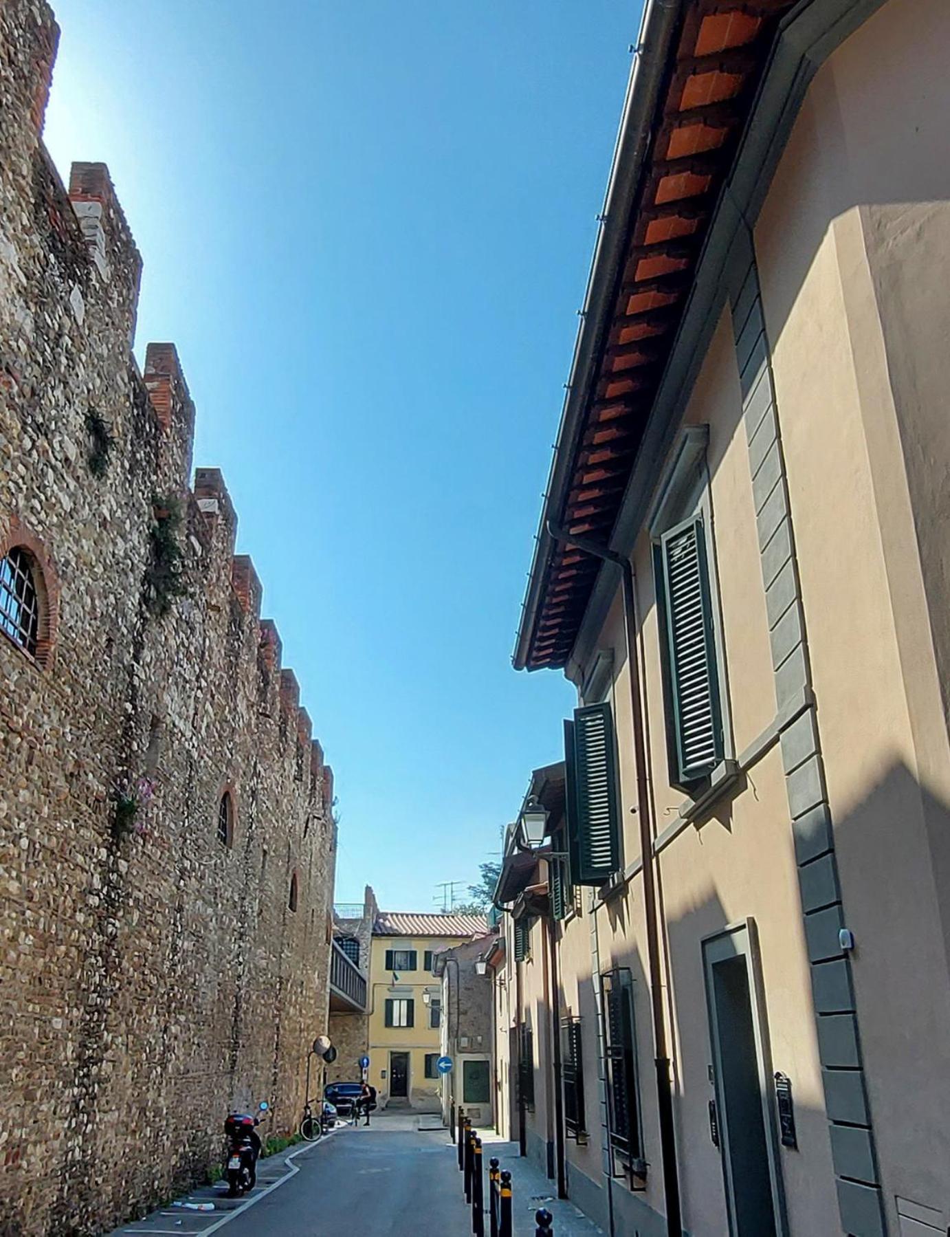 Castle Rooms Prato  Exterior photo